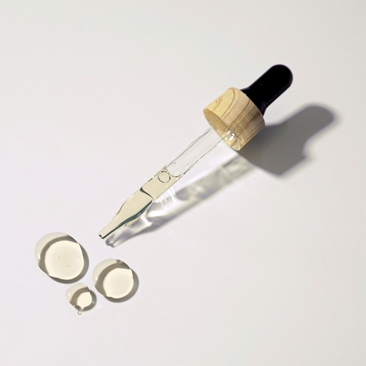 Breaking down the glory in Glory Oil - Eco By Sonya Europe