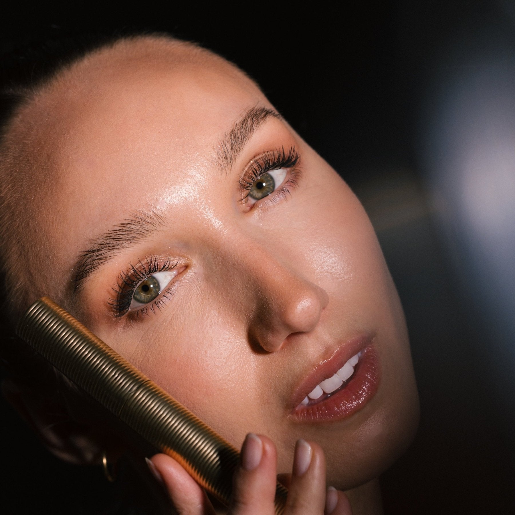 Eco By Sonya Mitzi Mascara clean formulated eye makeup on lashes - Eco By Sonya Europe